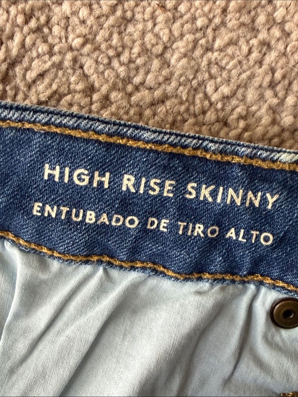 Universal Thread High Rise Skinny Distressed Jeans! - Picture 4 of 11